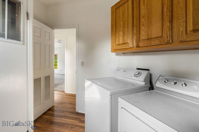 2221 Gateway South Road, Gallatin Gateway, MT 59730