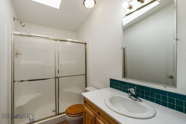 2221 Gateway South Road, Gallatin Gateway, MT 59730