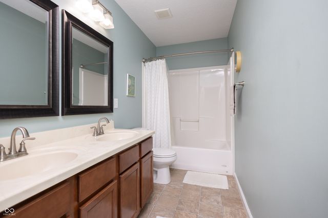 11139 Godfrey Drive, Noblesville, IN 46060