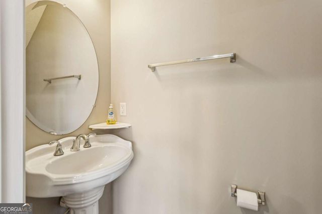 198 Swanee Lane, Woodstock, GA 30188