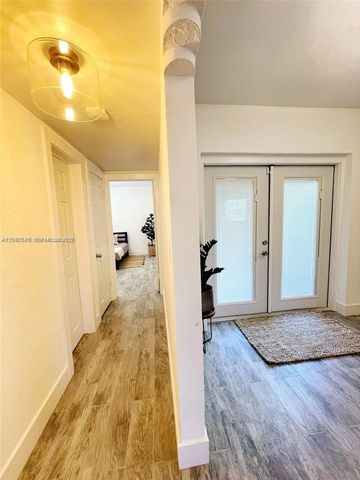 1040 Lenox Ave 1040, Miami Beach, FL 33139