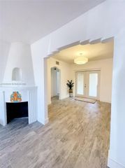 1040 Lenox Ave 1040, Miami Beach, FL 33139