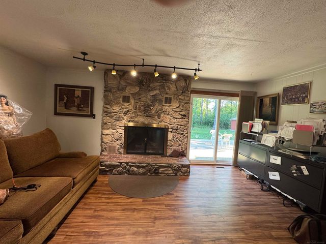 26962 Pebblestone Street, Southfield, MI 48034