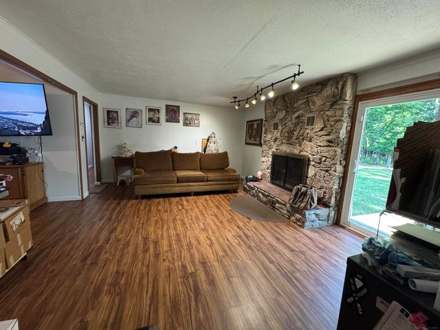 26962 Pebblestone Street, Southfield, MI 48034