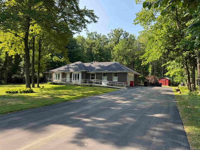 26962 Pebblestone Street, Southfield, MI 48034