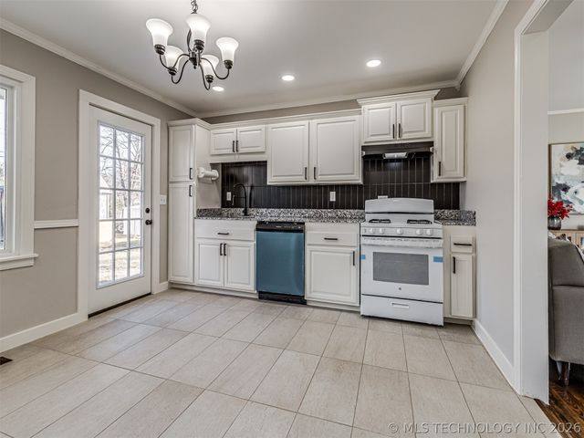 3707 W 42nd Street, Tulsa, OK 74107