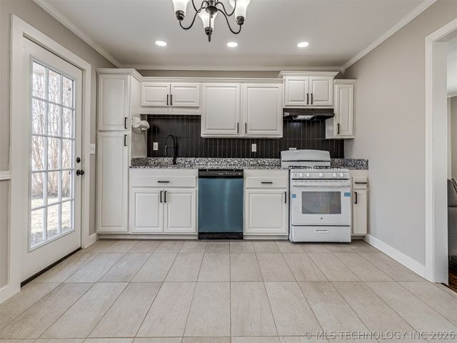 3707 W 42nd Street, Tulsa, OK 74107