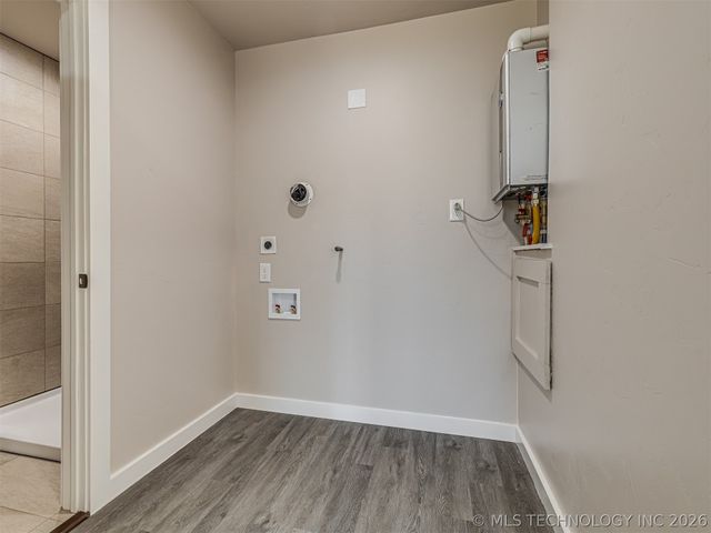 3707 W 42nd Street, Tulsa, OK 74107