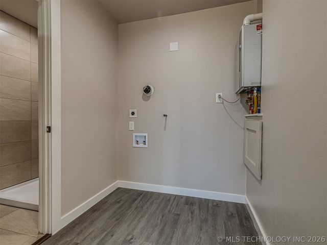 3707 W 42nd Street, Tulsa, OK 74107