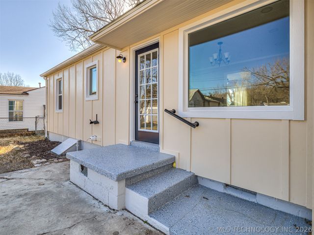 3707 W 42nd Street, Tulsa, OK 74107