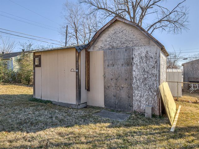 3707 W 42nd Street, Tulsa, OK 74107