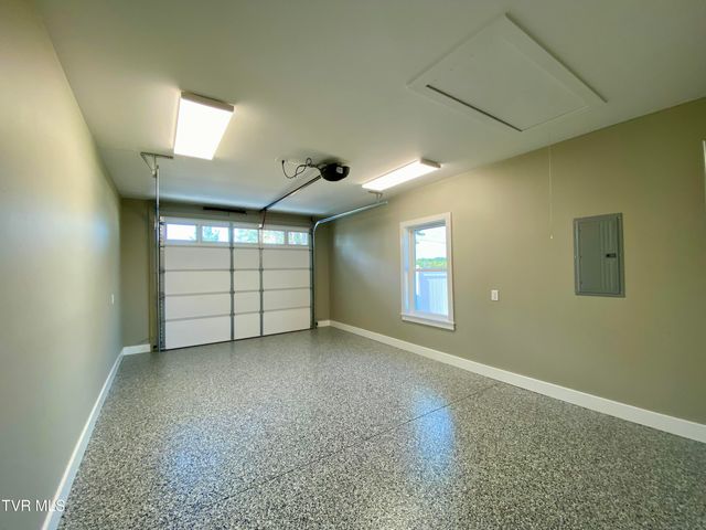 100 Virginia Drive Drive, Greeneville, TN 37745
