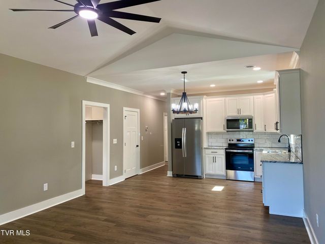 100 Virginia Drive Drive, Greeneville, TN 37745