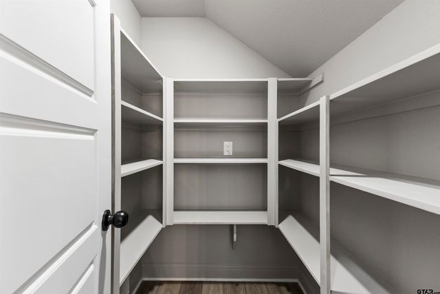 2080 County Road 1612, Alba, TX 75410