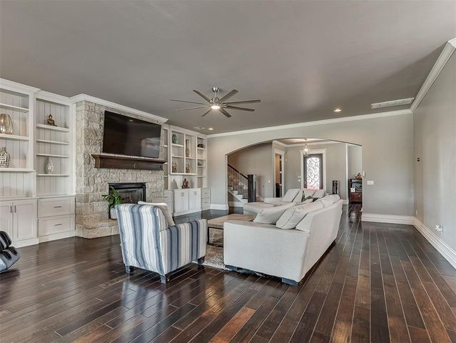 4213 Paloma Circle, Edmond, OK 73012