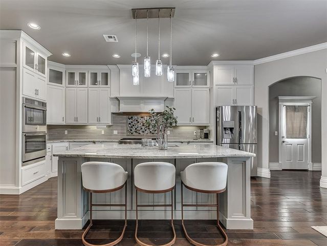 4213 Paloma Circle, Edmond, OK 73012