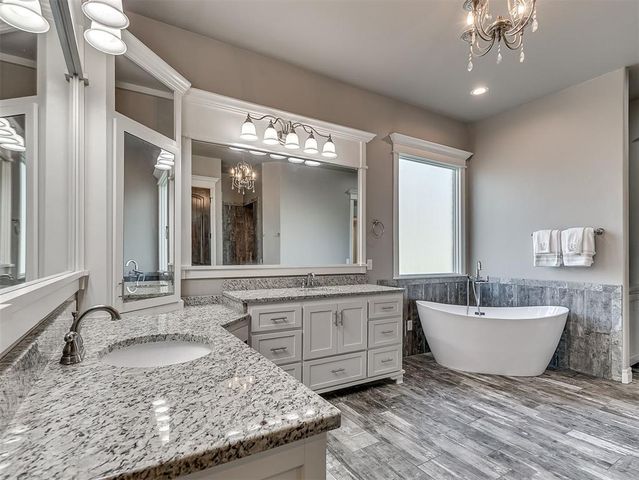 4213 Paloma Circle, Edmond, OK 73012