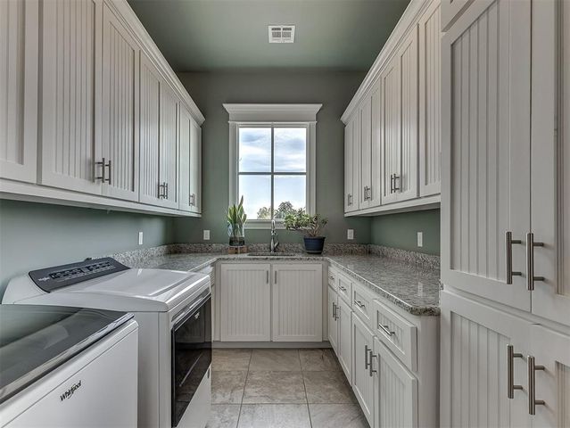 4213 Paloma Circle, Edmond, OK 73012