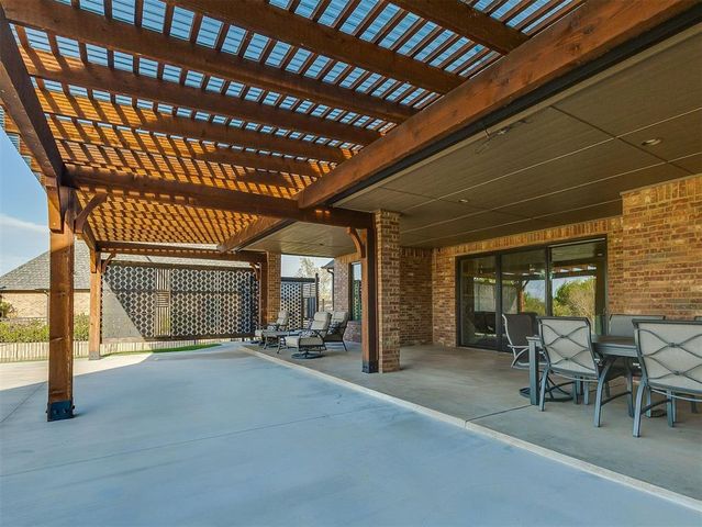 4213 Paloma Circle, Edmond, OK 73012
