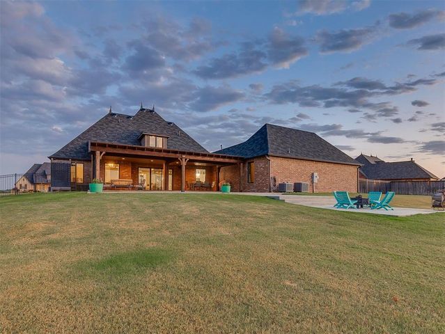 4213 Paloma Circle, Edmond, OK 73012