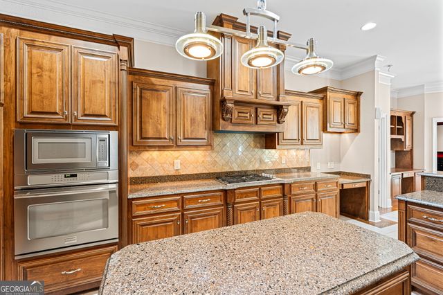 215 Little Hickory Drive, Lizella, GA 31052