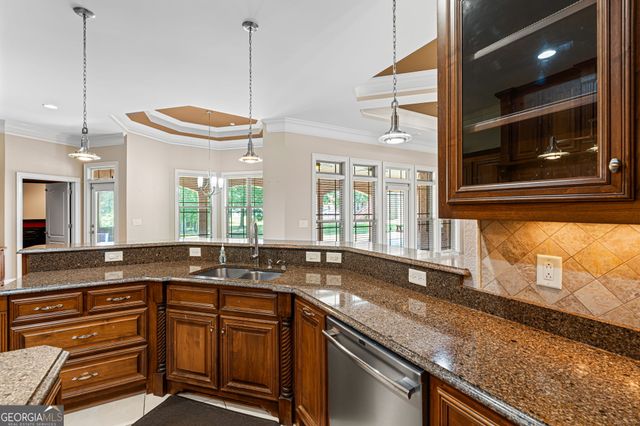 215 Little Hickory Drive, Lizella, GA 31052