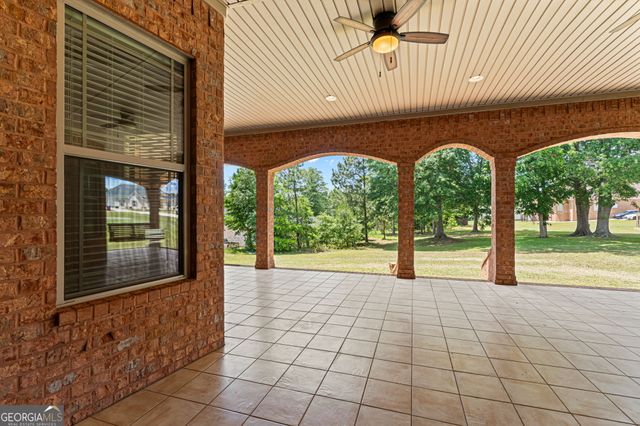 215 Little Hickory Drive, Lizella, GA 31052