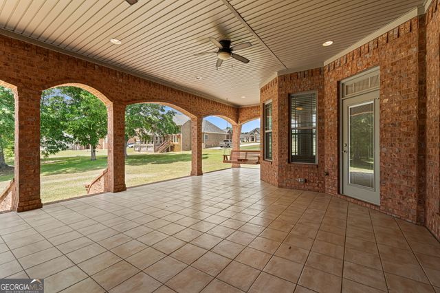 215 Little Hickory Drive, Lizella, GA 31052