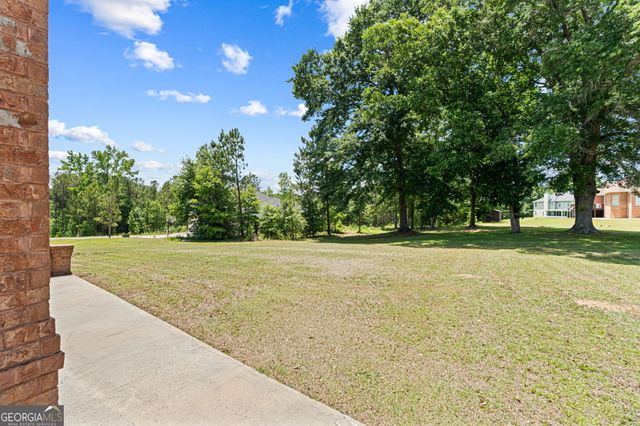 215 Little Hickory Drive, Lizella, GA 31052