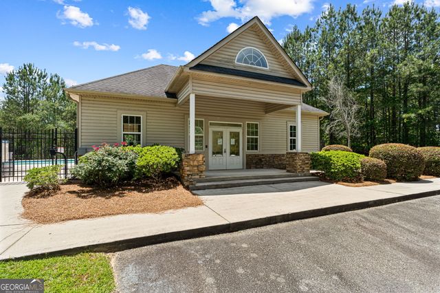 215 Little Hickory Drive, Lizella, GA 31052