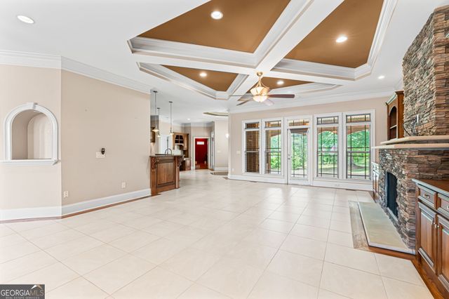 215 Little Hickory Drive, Lizella, GA 31052