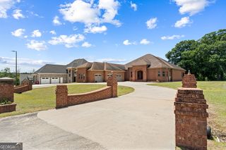 215 Little Hickory Drive, Lizella, GA 31052