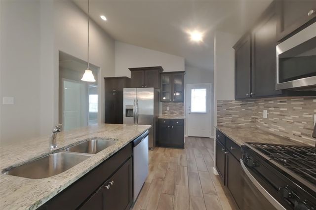 9829 Glen Brook Lane, Magnolia, TX 77354