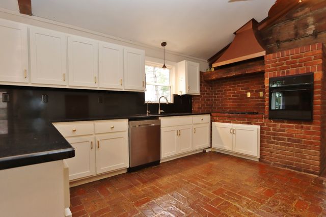 1629 Neptune Rd, Ashland City, TN 37015