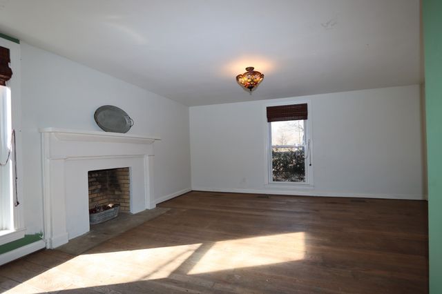 1629 Neptune Rd, Ashland City, TN 37015