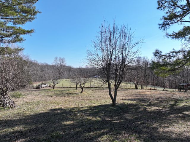 1629 Neptune Rd, Ashland City, TN 37015