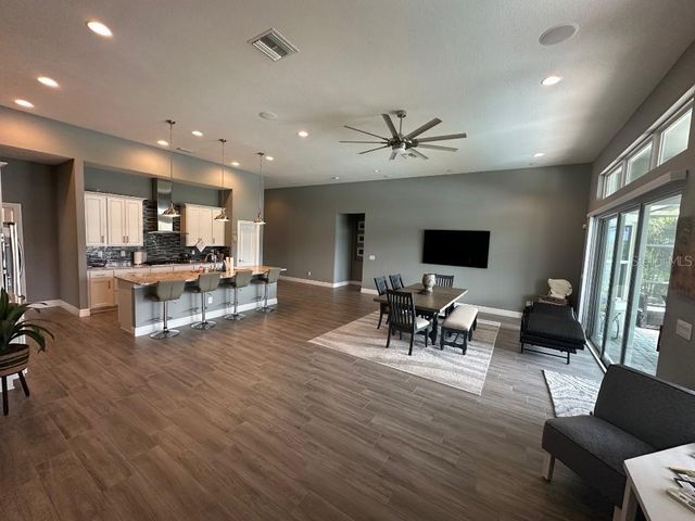 6911 PARK STRAND DRIVE, Apollo Beach, FL 33572