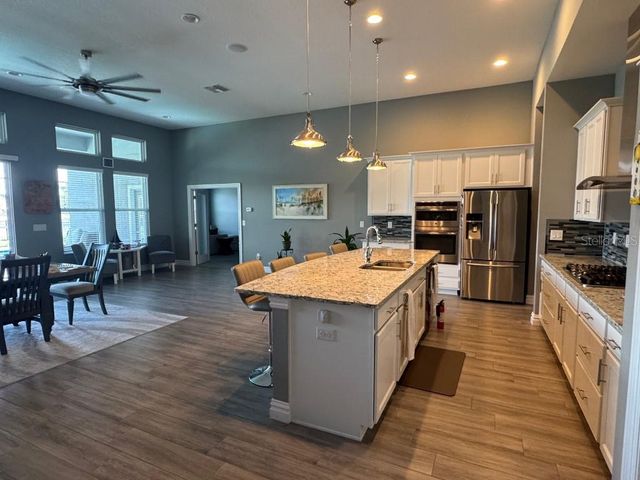 6911 PARK STRAND DRIVE, Apollo Beach, FL 33572