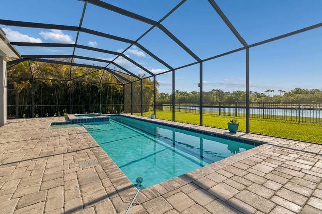 6911 PARK STRAND DRIVE, Apollo Beach, FL 33572