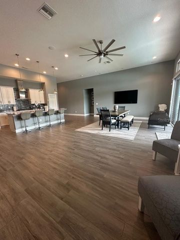 6911 PARK STRAND DRIVE, Apollo Beach, FL 33572