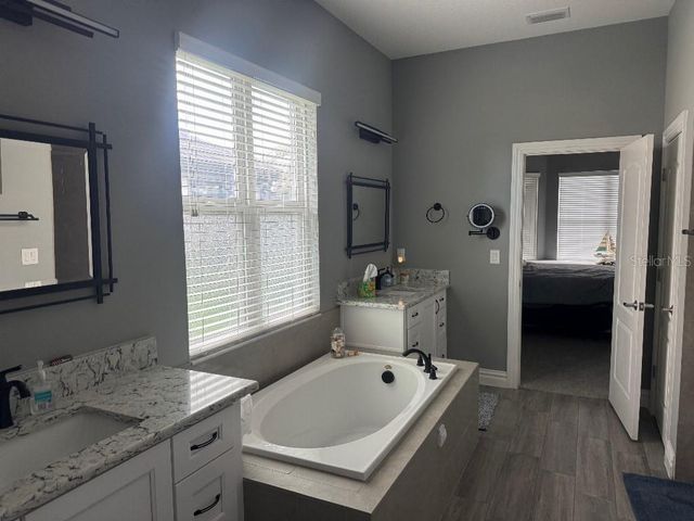 6911 PARK STRAND DRIVE, Apollo Beach, FL 33572