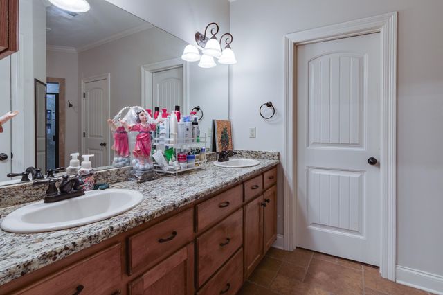 853 J E BLAYDES PKY, Atoka, TN 38004