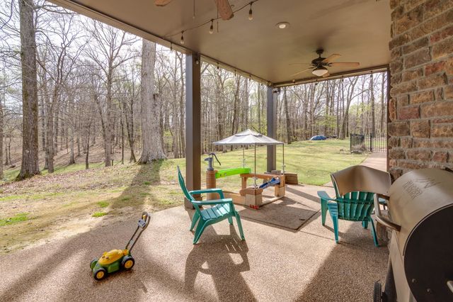 853 J E BLAYDES PKY, Atoka, TN 38004