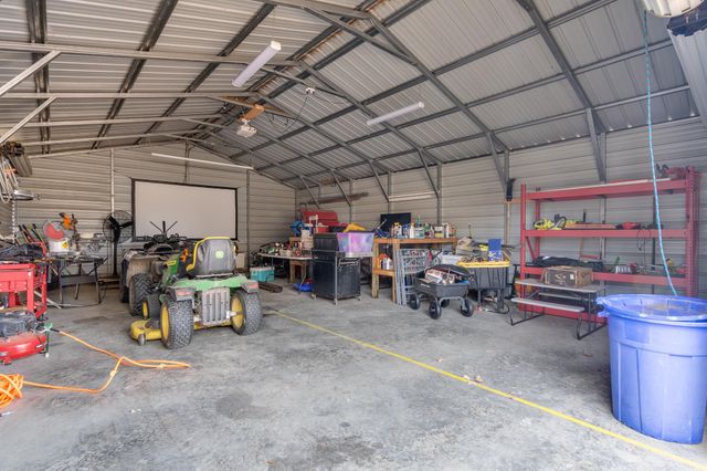 853 J E BLAYDES PKY, Atoka, TN 38004