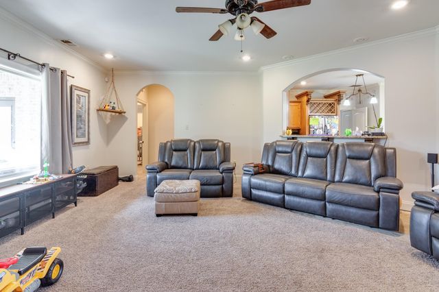 853 J E BLAYDES PKY, Atoka, TN 38004