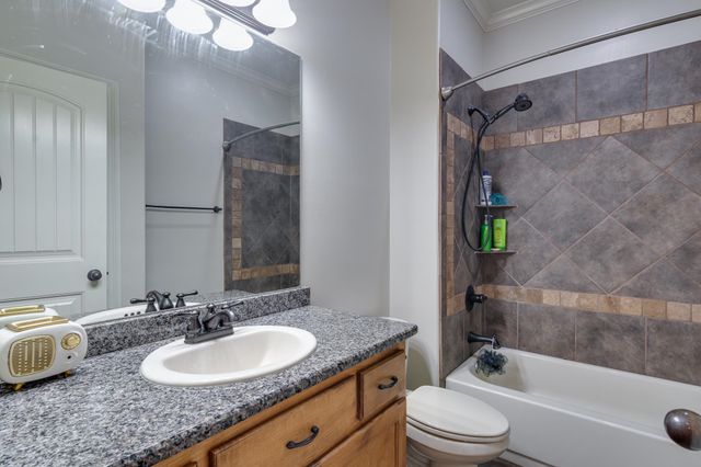 853 J E BLAYDES PKY, Atoka, TN 38004