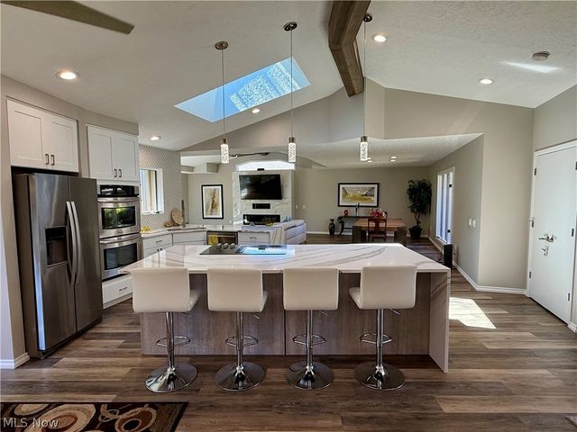 33009 Woodhaven Circle, North Ridgeville, OH 44039