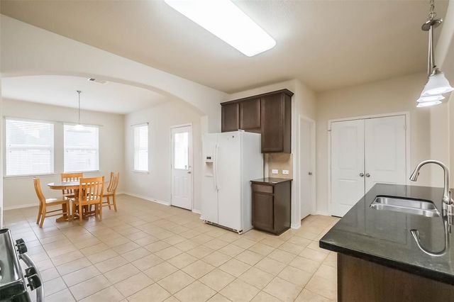 1972 Jobes Court, Alvin, TX 77511