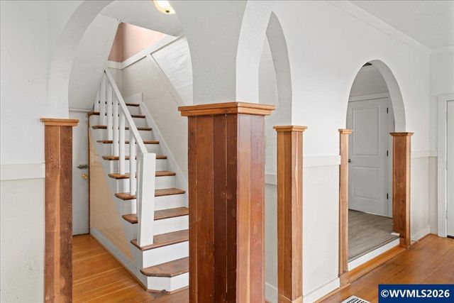 1280 4th St NE, Salem, OR 97301