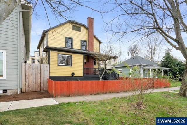 1280 4th St NE, Salem, OR 97301